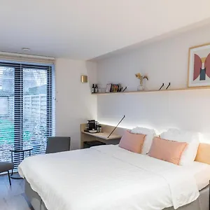 Poutrelle Guestrooms Bed and breakfast Brujas